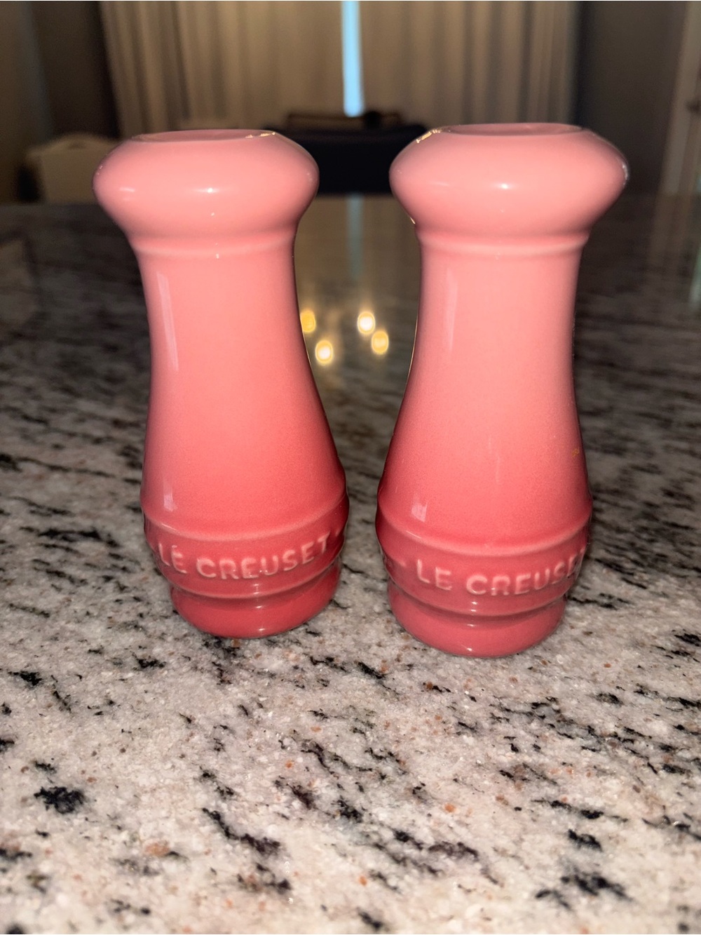 LE CREUSET Salt & Pepper Shakers Set Pink Ombré Stoneware RARE